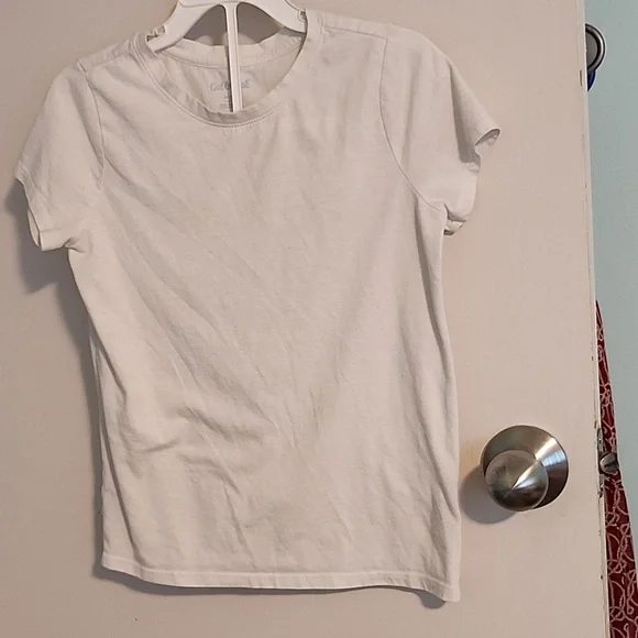 Bundle cat & jack girls tees set of 3 ( 2 size 6/7 and 1 size 7/8 euc - Picture 6 of 6